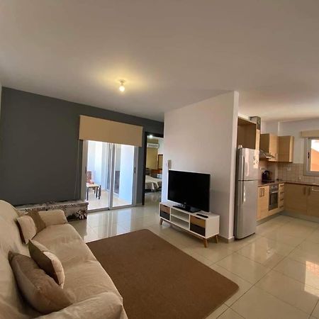 Andris Apartment Paralímni Extérieur photo